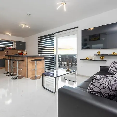 Luxurioeses Penthouse Welle Mit Whirlpool, Grill Und Meerblick Vir Exterior photo