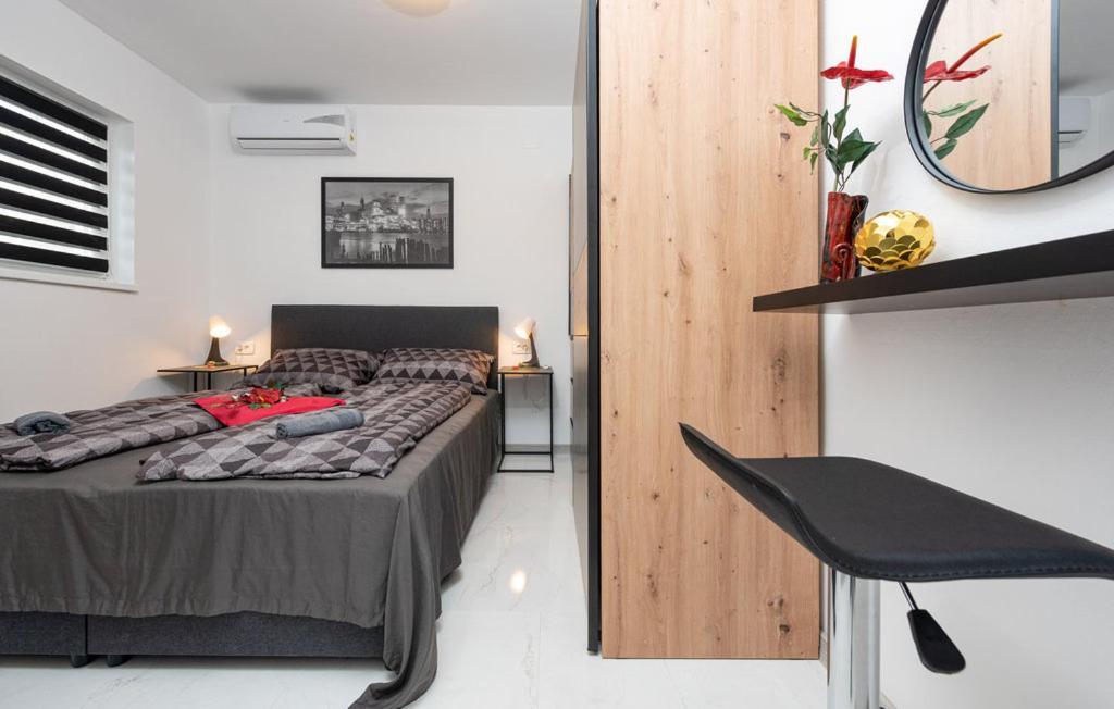Luxurioeses Penthouse Welle Mit Whirlpool, Grill Und Meerblick